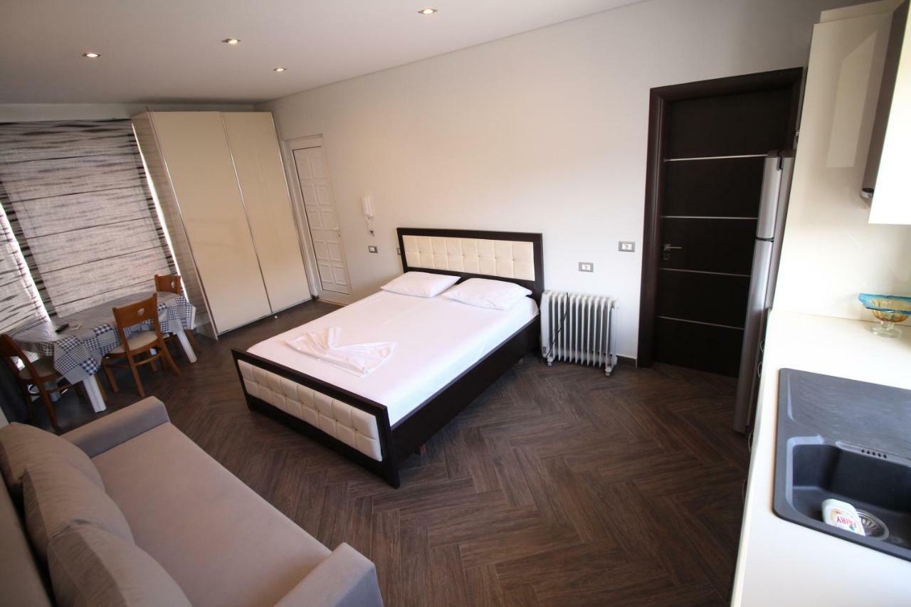 Apartments&Studios ARDIAN-MANDI Sarandë Exterior foto